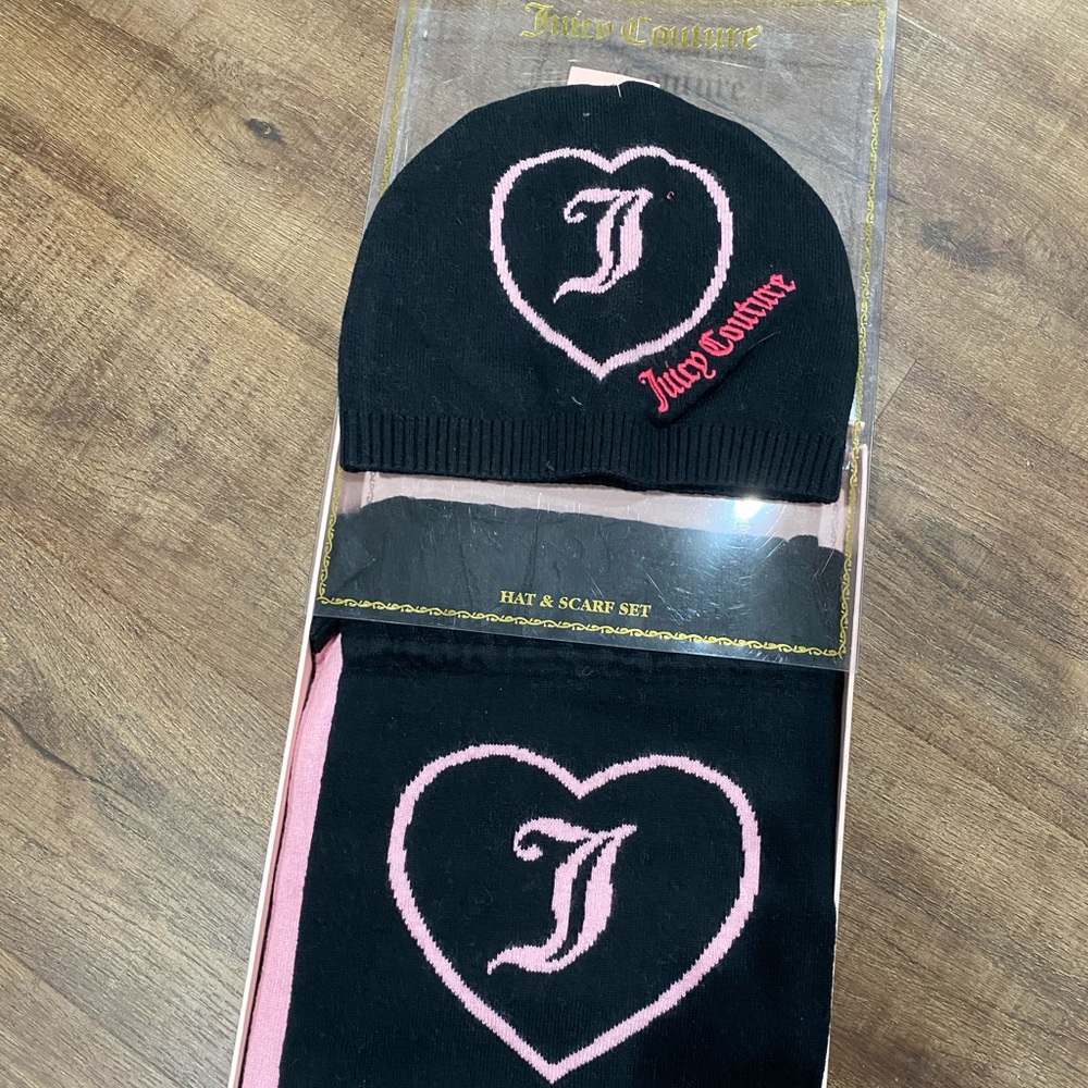 Juicy Couture Hat & Scarf Set